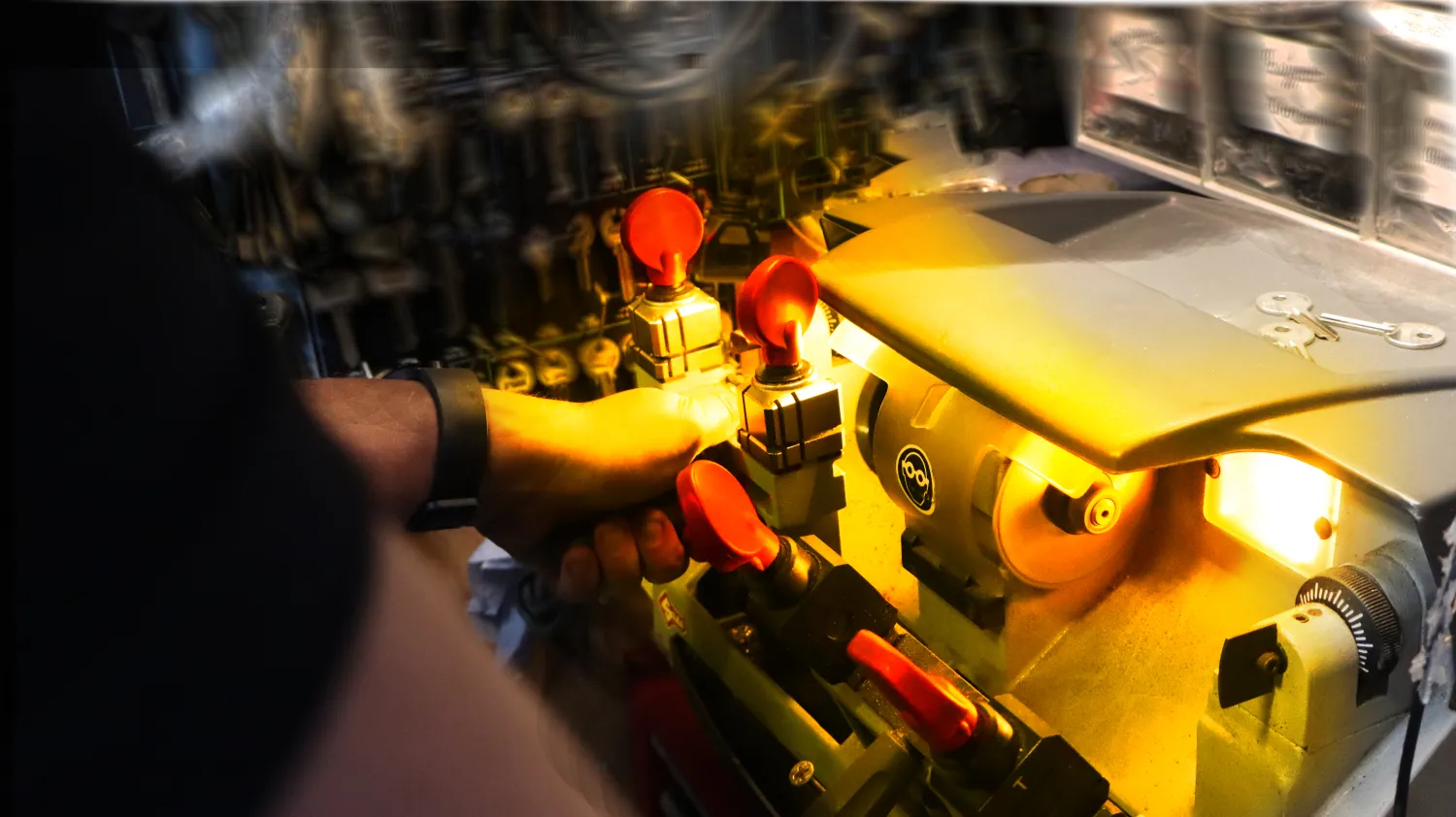 Key Cutting On-site locksmith Service